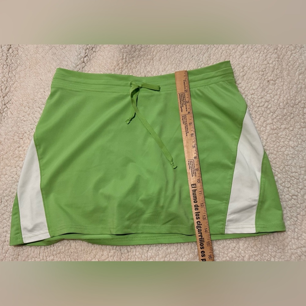 Green and white World Wide Sportsman women’s athletic skort size M - Picture 4 of 7